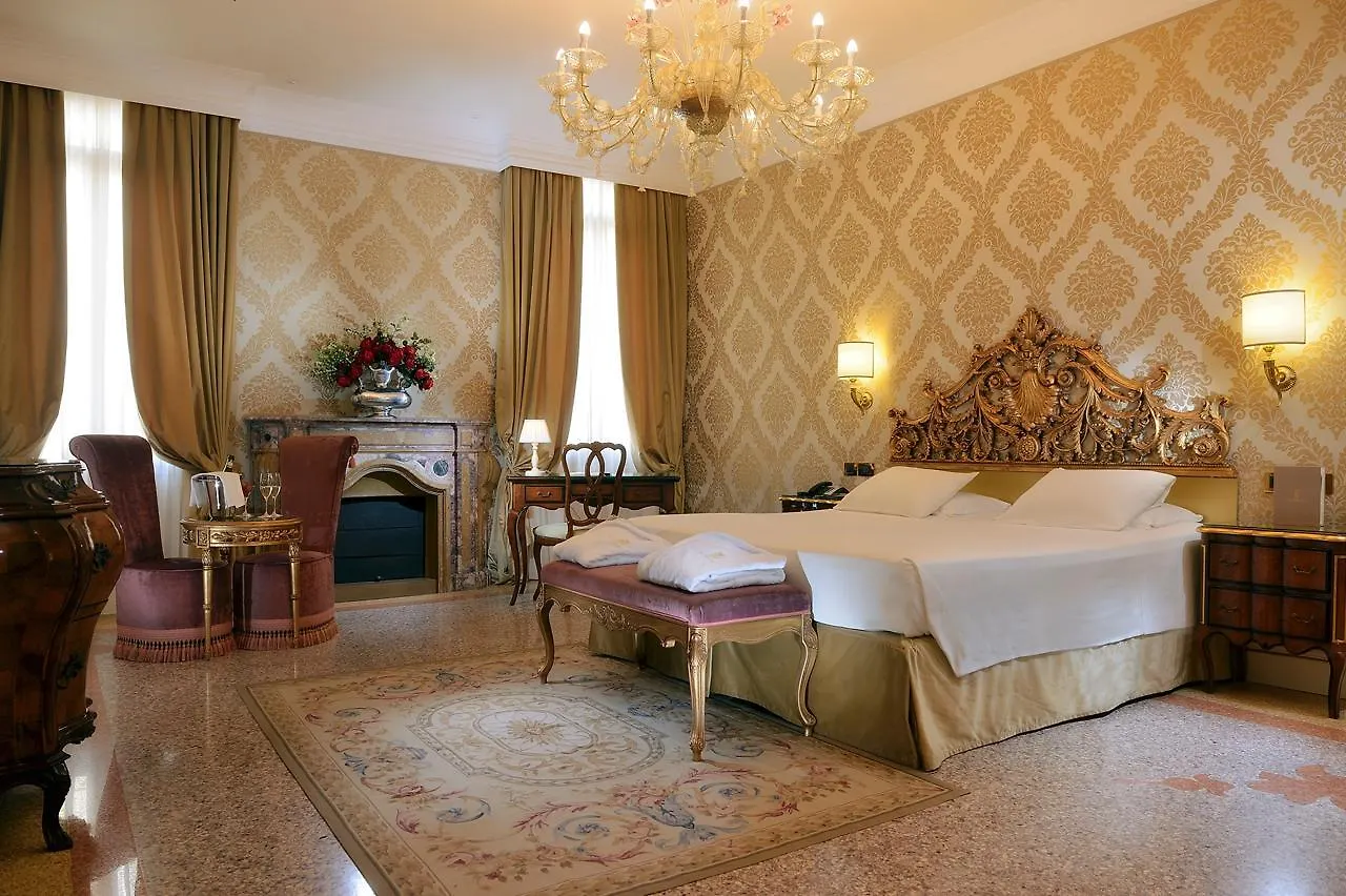 Hotel Ai Reali - Small Luxury Hotels Of The World Venice