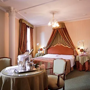Kette Otel
