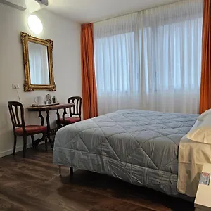 Victoria Royal Garden 3* Комо