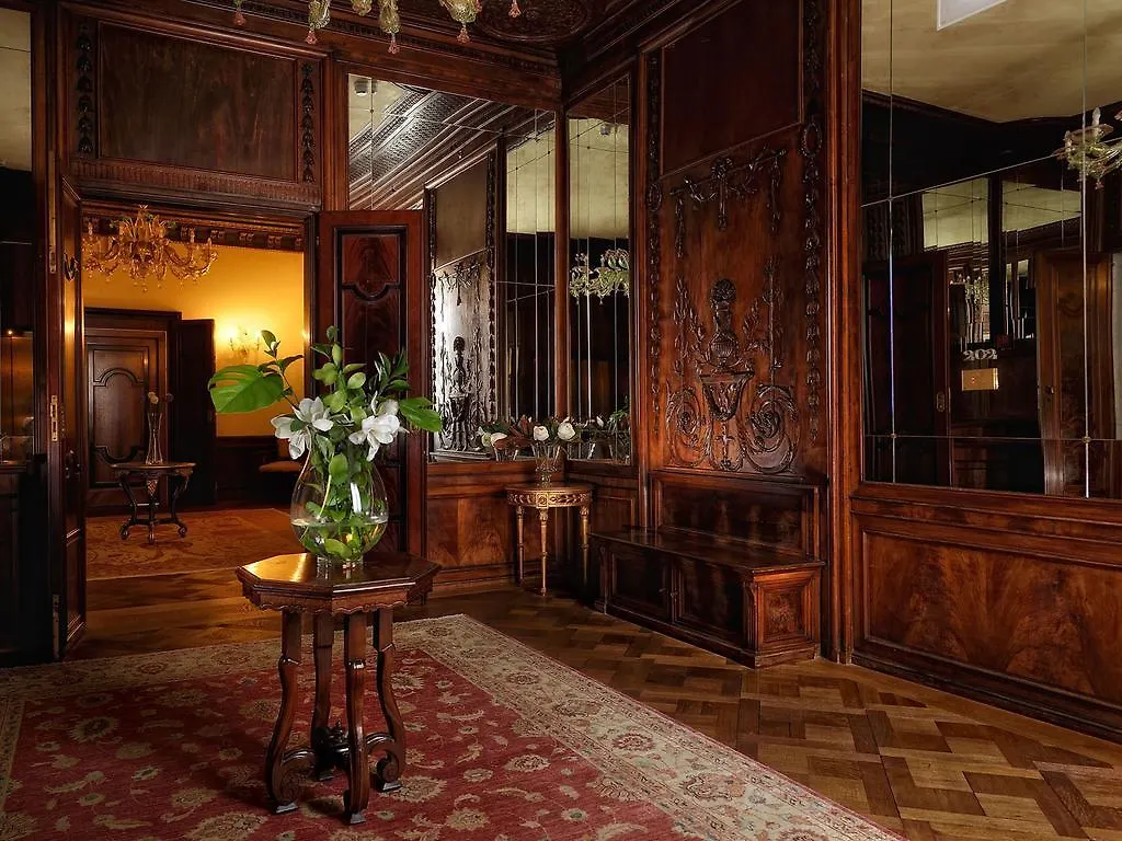 Hotel Ai Reali - Small Luxury Hotels Of The World Venice 4*,