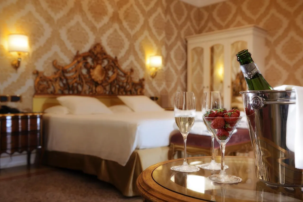 Hotel Ai Reali - Small Luxury Hotels Of The World Venice